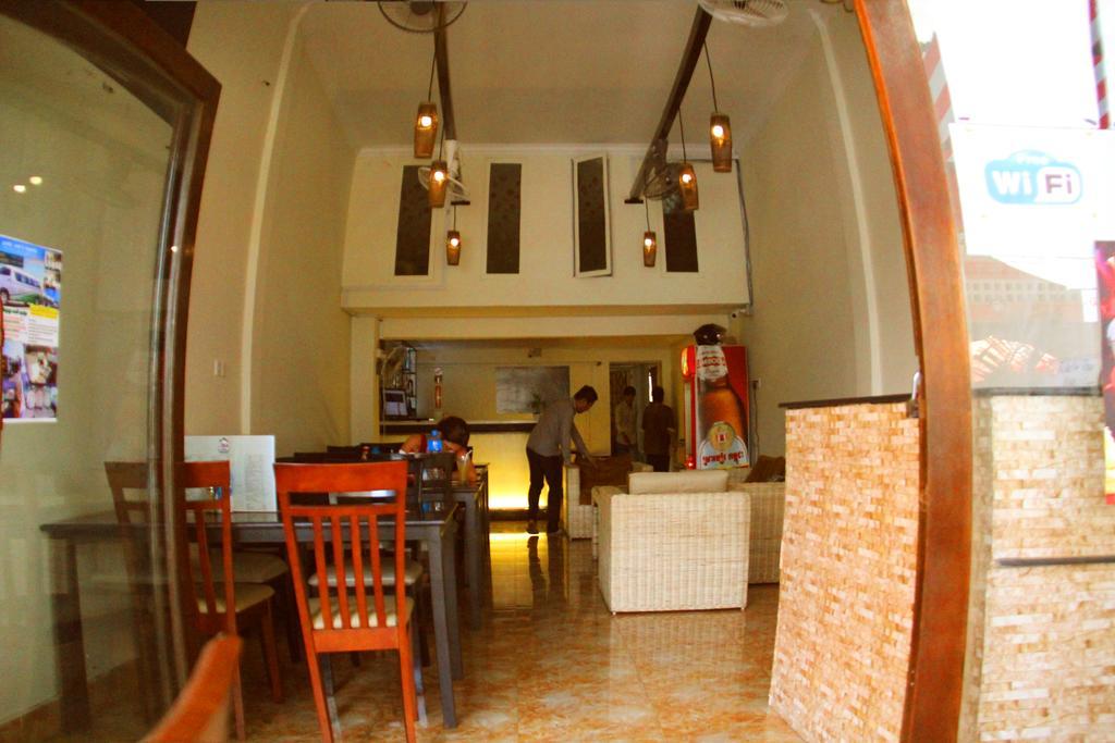 B52 Hostel Phnom Penh Exterior foto